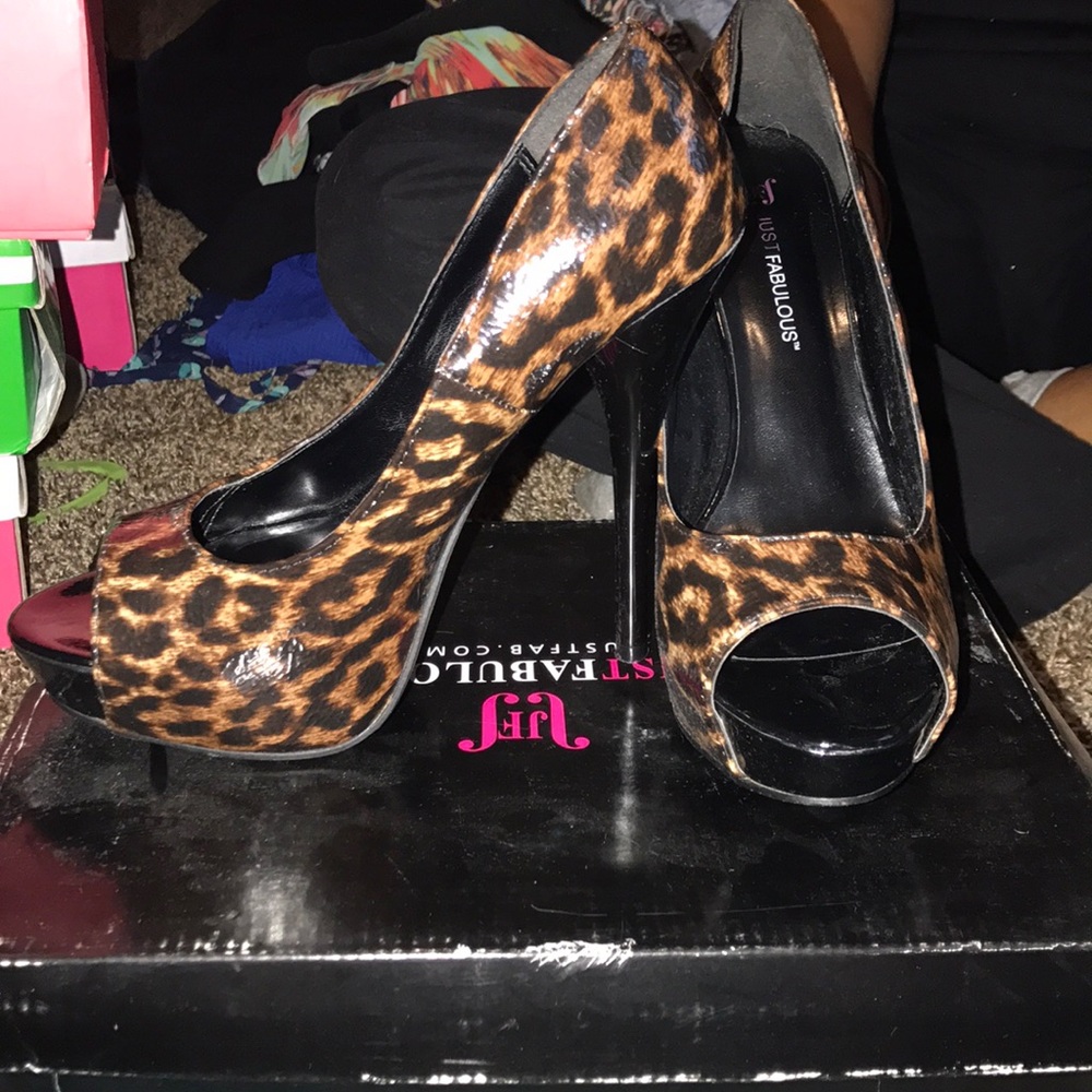 Heels cheetah